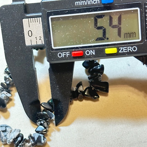 Snowflake Obsidian genuine Stone chips, stretchy bracelet. Various stone sizes. - Picture 11 of 14